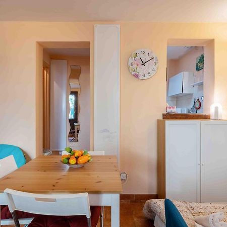 San Frediano Cozy Studio With Private Patio Apartment Florence Luaran gambar
