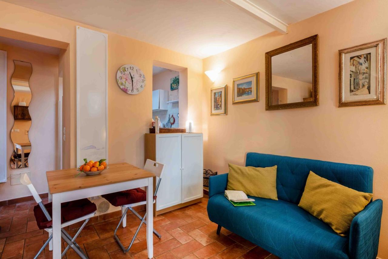 San Frediano Cozy Studio With Private Patio Apartment Florence Luaran gambar